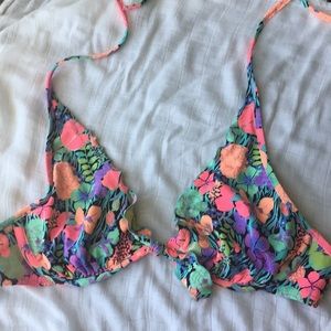 Victoria’s Secret bikini top